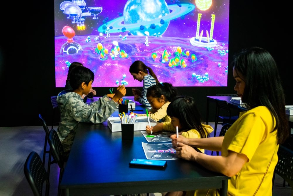 Neighbourhood Earth, QueensPlaza, Brisbane 