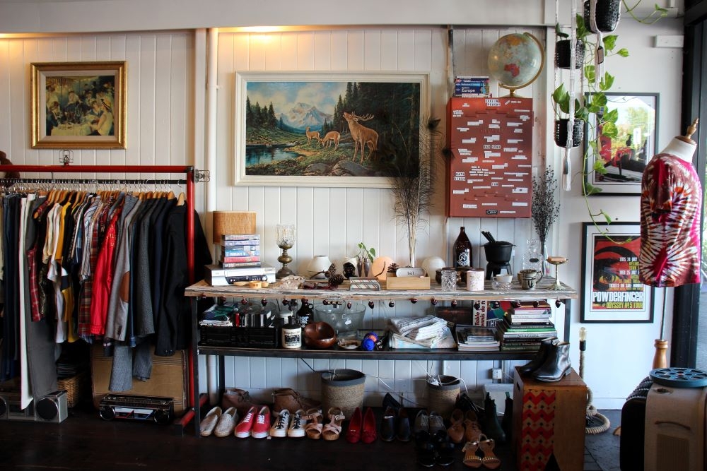 Peachy Preloved Vintage 