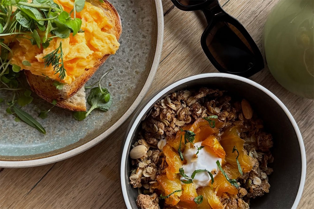 Breakfast dishes at Pier 88