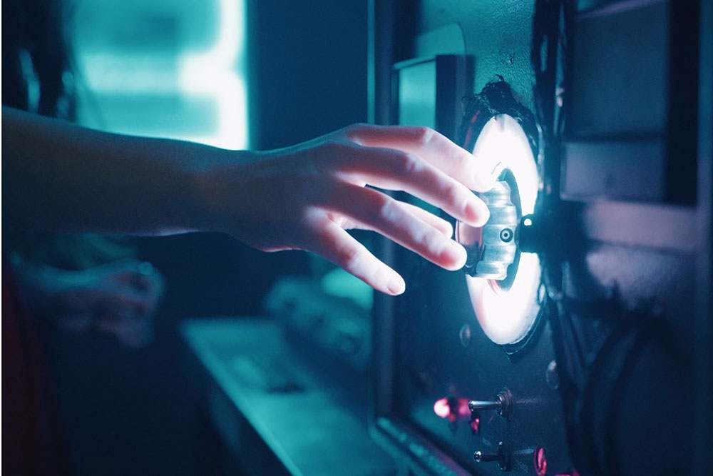 Polarity game at Project Immersive Escape Rooms