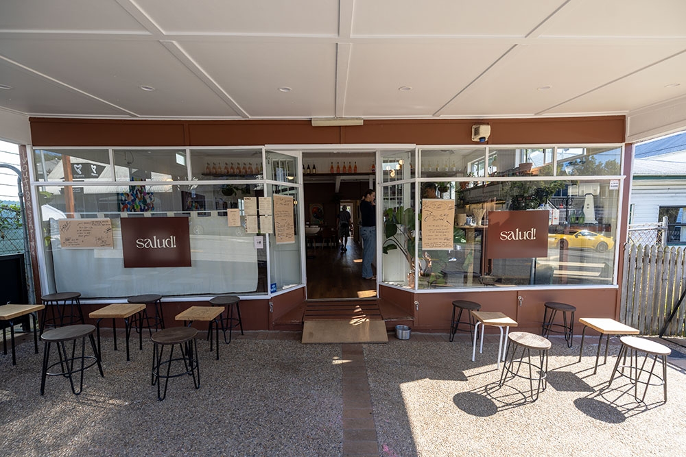 Outdoor seating at Salud Auchenflower