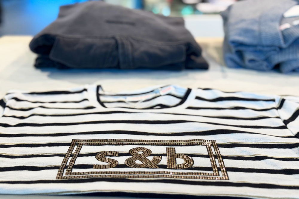 Sass and Bide, James Street Precinct, Brisbane, Australian fashion label, designer wear, Brisbane's best dressed, night out in town, weekend away clothes, womens wear, dress shops in Brisbane, Queensland