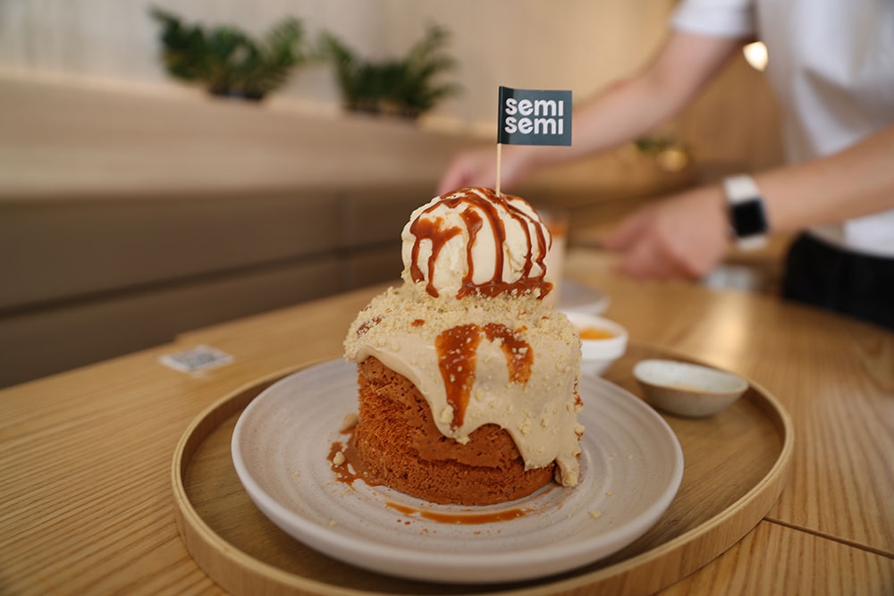 Lava Bingsu at Semi Semi 