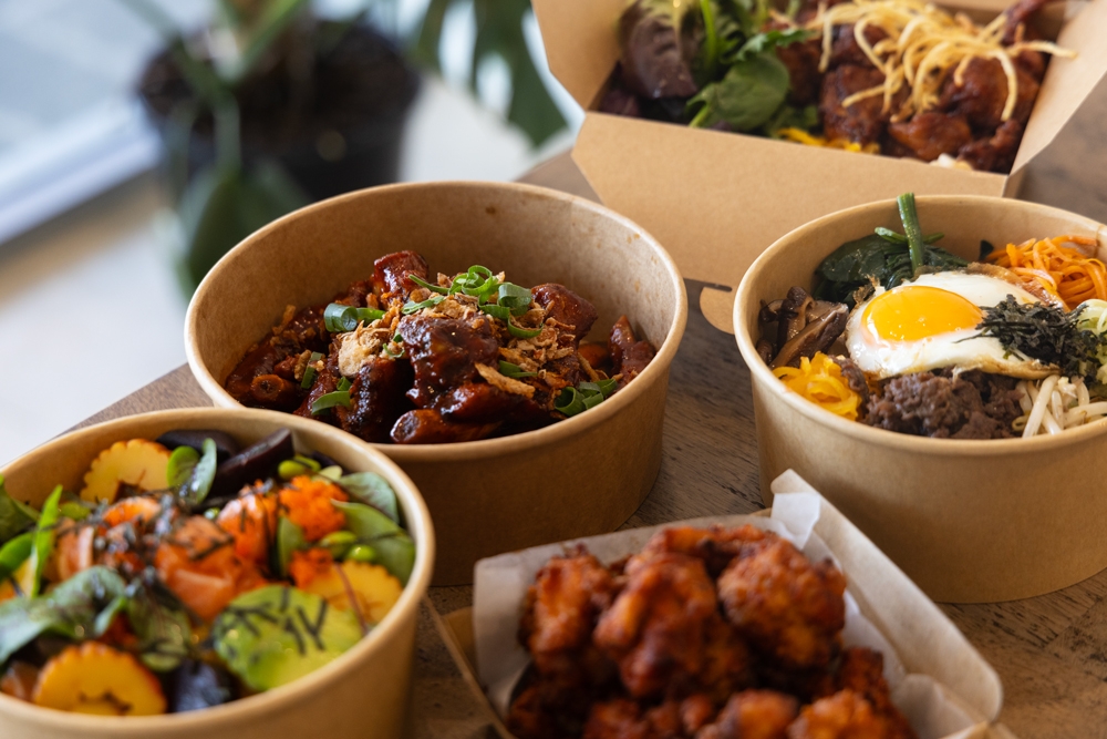Multiple plates of food, Seoul Blues Nundah 