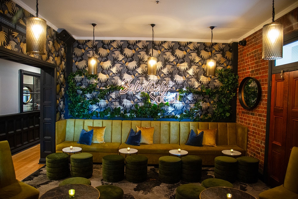 Cosy booth with pendant lighting Trove Bar