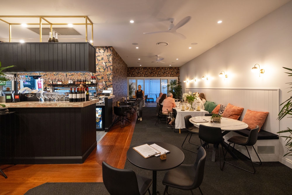 Vlume Bar Ascot