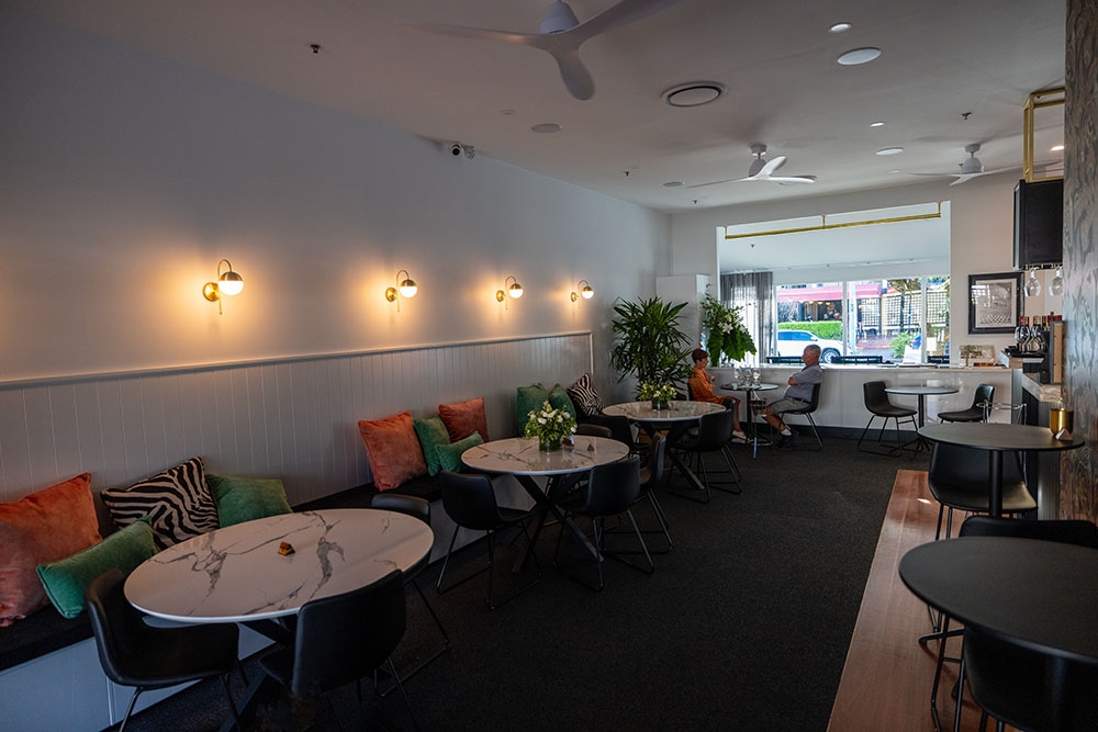 Vlume Bar Ascot