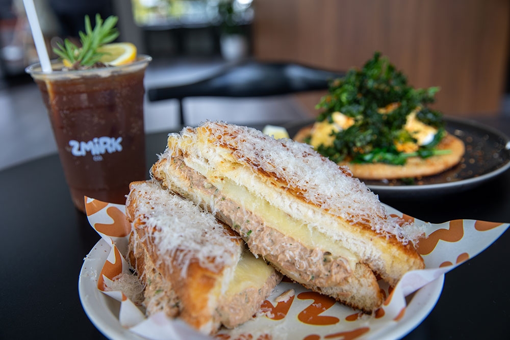 Toasties at Zmirk