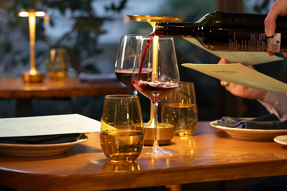 A table with wine glasses 