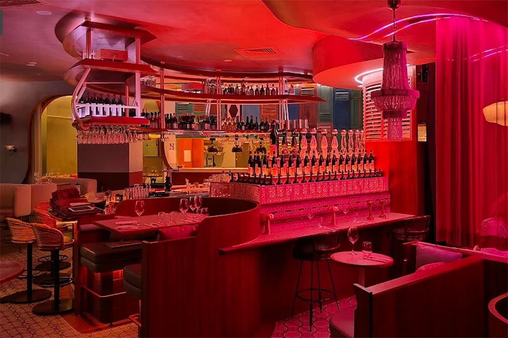 Bar area inside Pampero