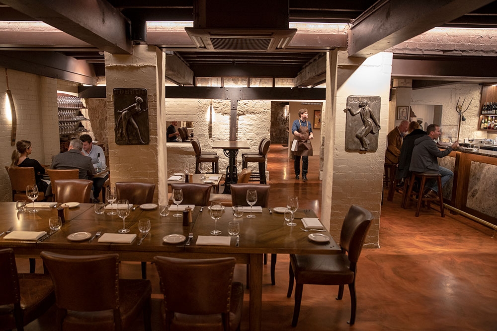 Interior of La Cache a Vin Spring Hill