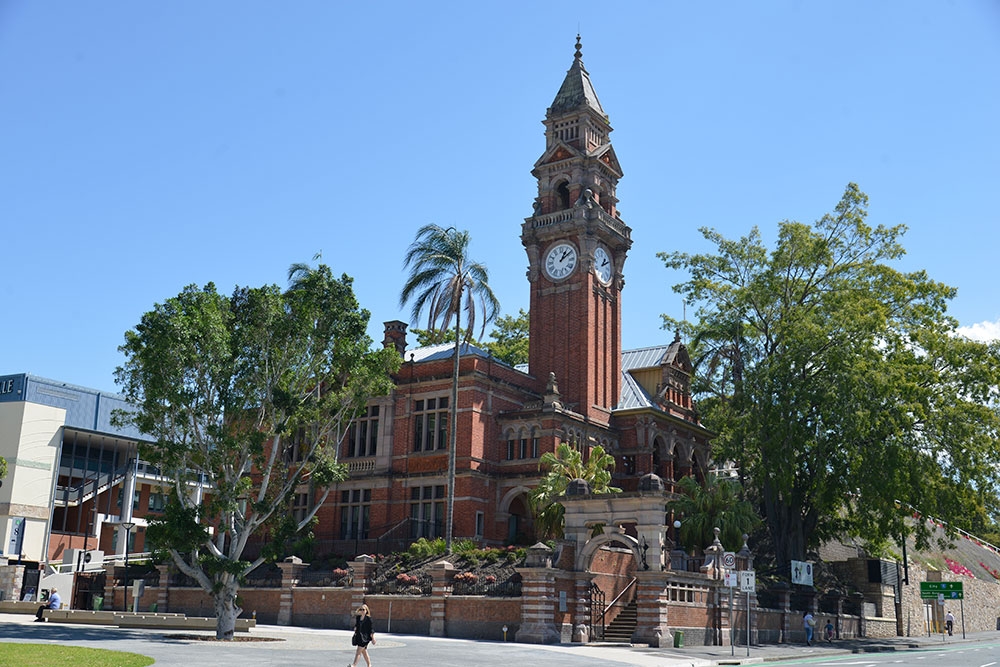 South Brisbane Municipal Hall, exterior of Under The Clock Cafe South Brisbane