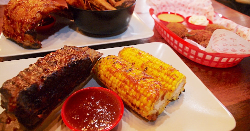 Ribs on a platter at Big Roddy's Rippin' Rib Shack