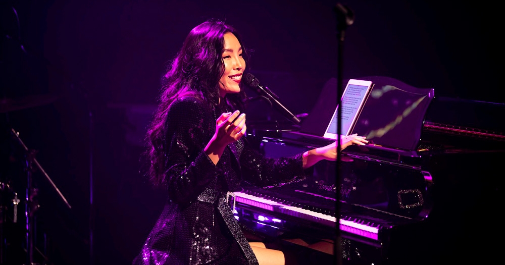 Dami Im performing live 