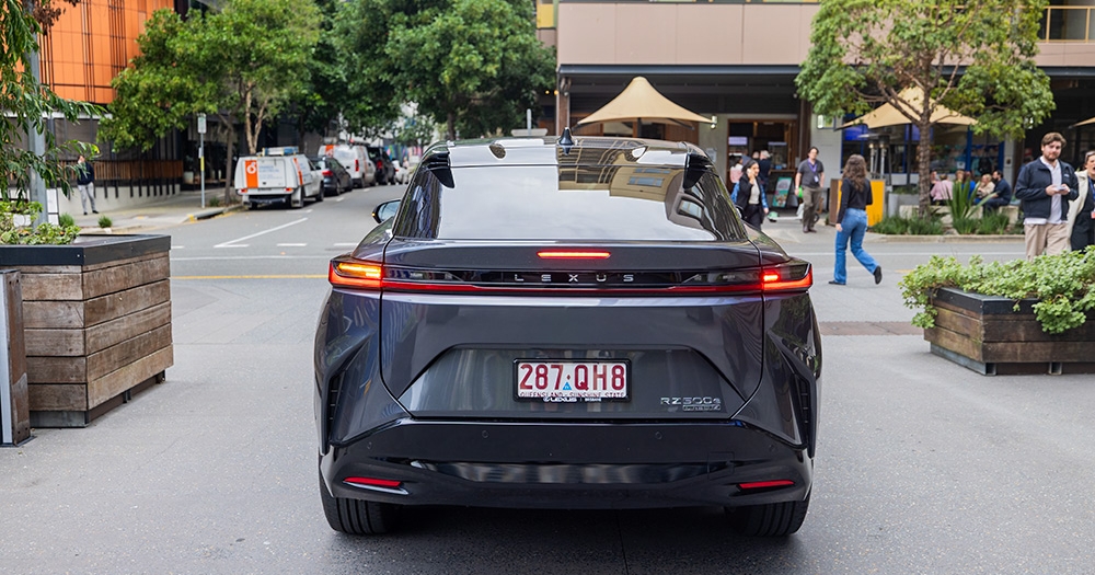 Lexus on King St Bowen Hills