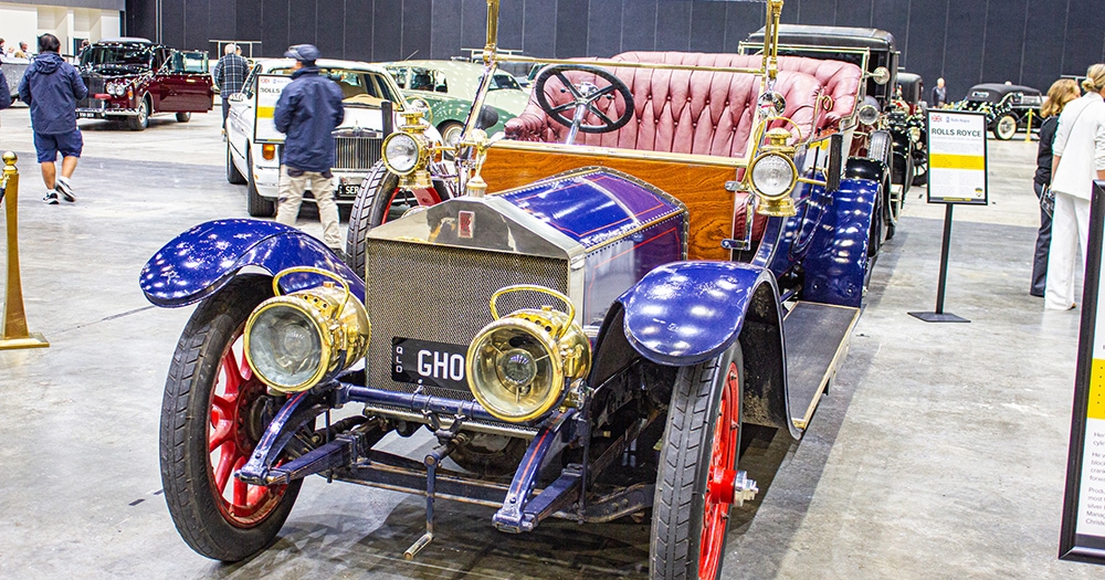 Blue car