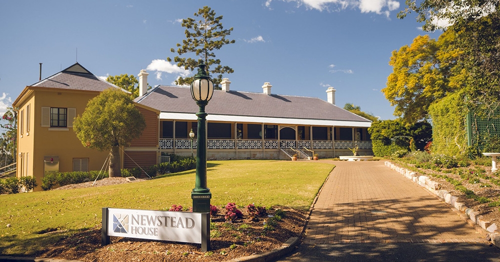 Newstead House